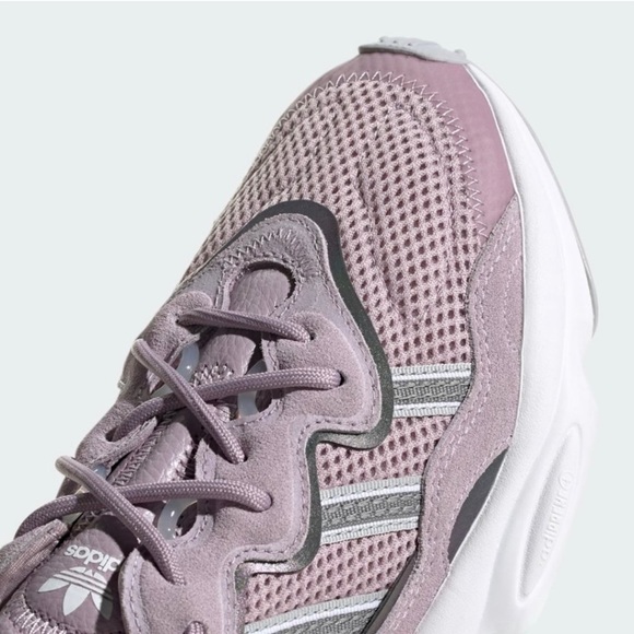 NEW Adidas Originals Ozweego Sneakers - Size 6 Women - Picture 8 of 11